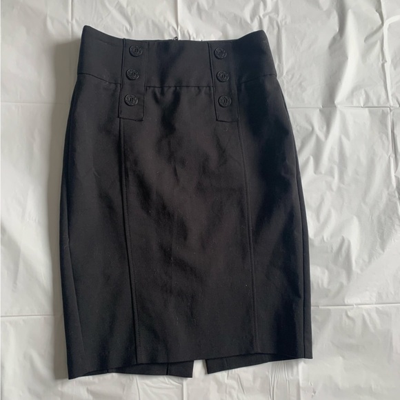 Dynamite black pencil skirt zip up woman’s size 1 with button belt-loop accents - Picture 6 of 11